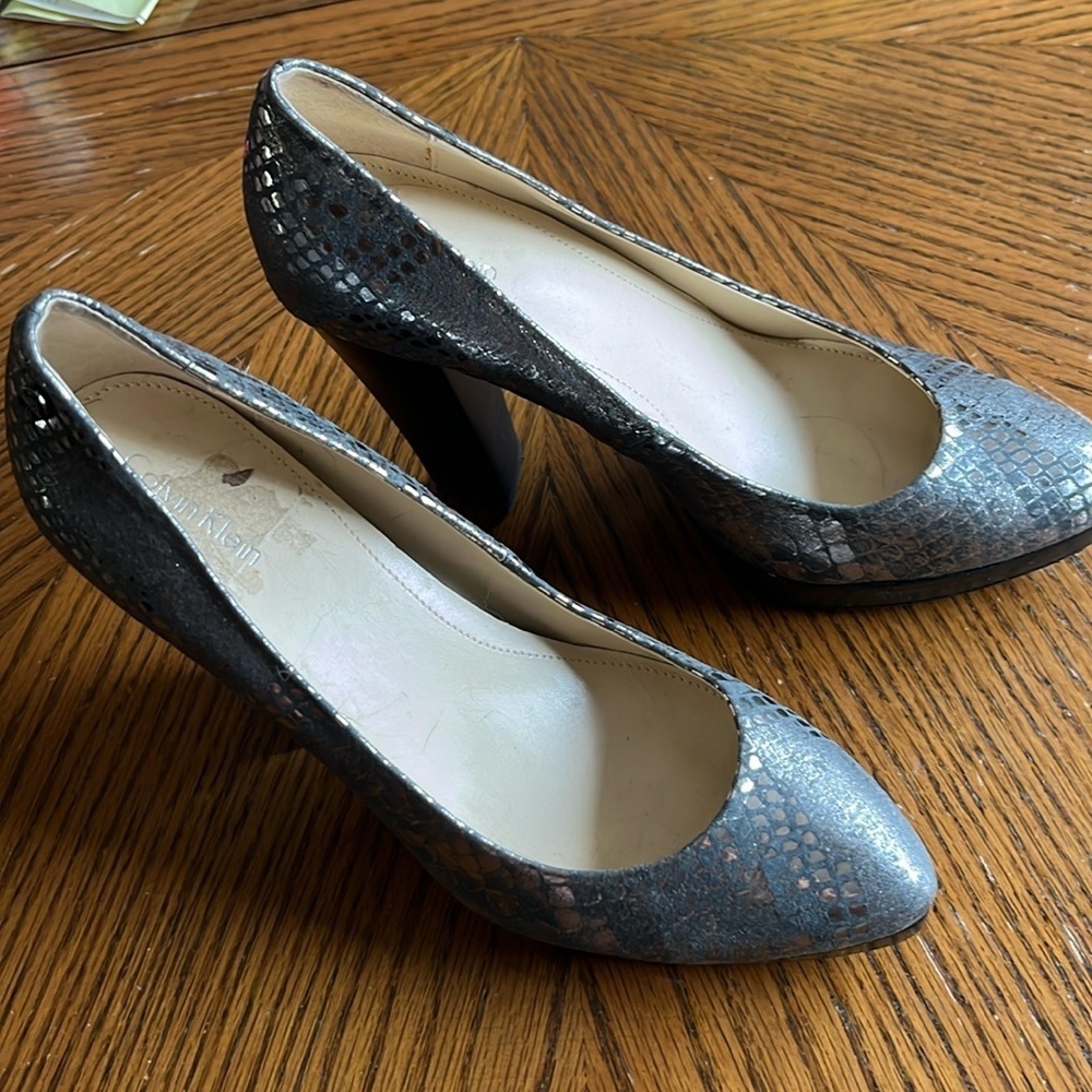 Calvin Klein Silver Snake Skin Heels 8
